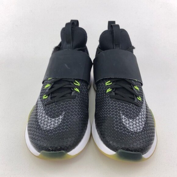 Nike Air Zoom Strong Running Shoes 9 - Picture 4 of 10